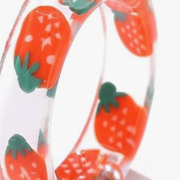 Icing Strawberry Ring Size 8 - Picture 1 of 2